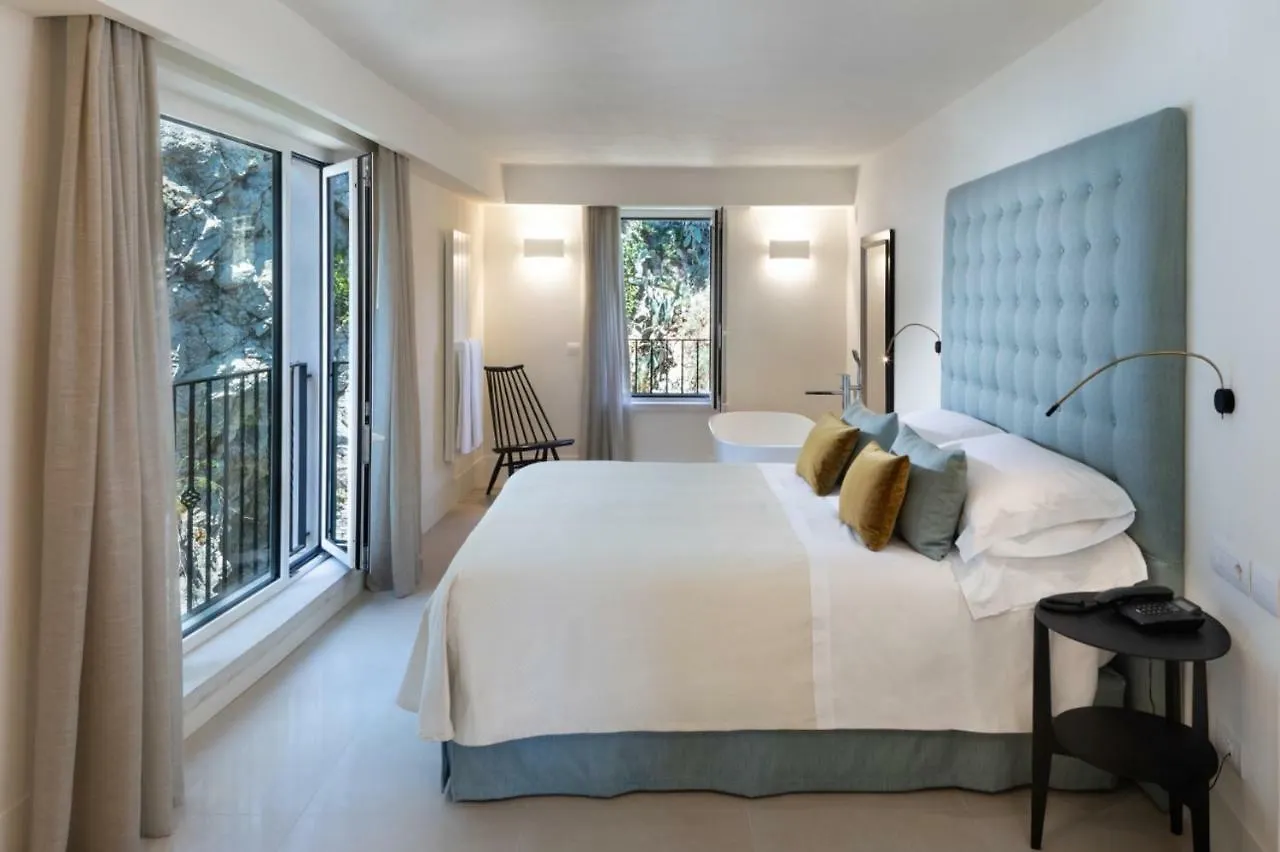 Hotel Villa Belvedere Taormina 4*,
